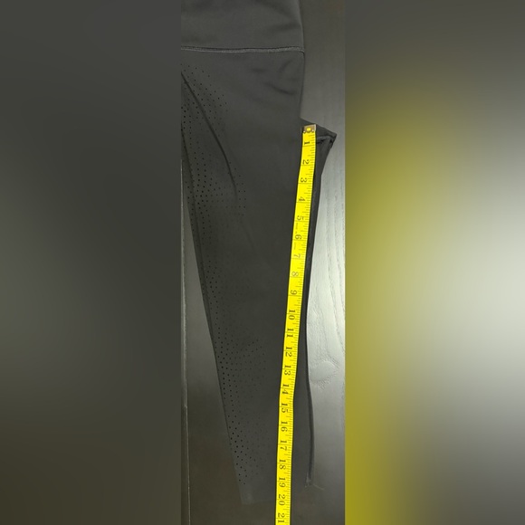 Athleta Boack Activewear Leggings - Picture 11 of 11